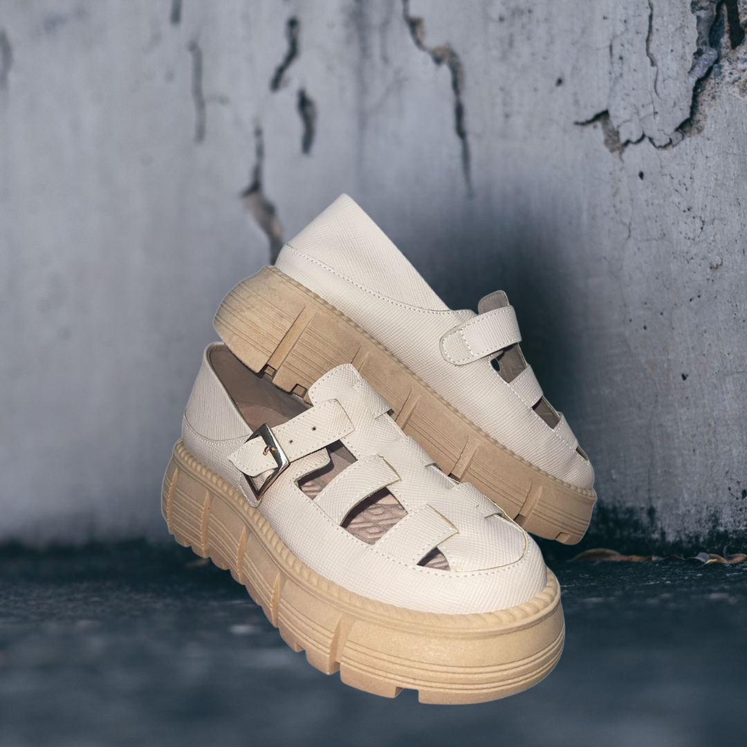 EL MEJOR ESTILO Y ELEGANCIA: SANDALIAS ROMANAS EN CUERO