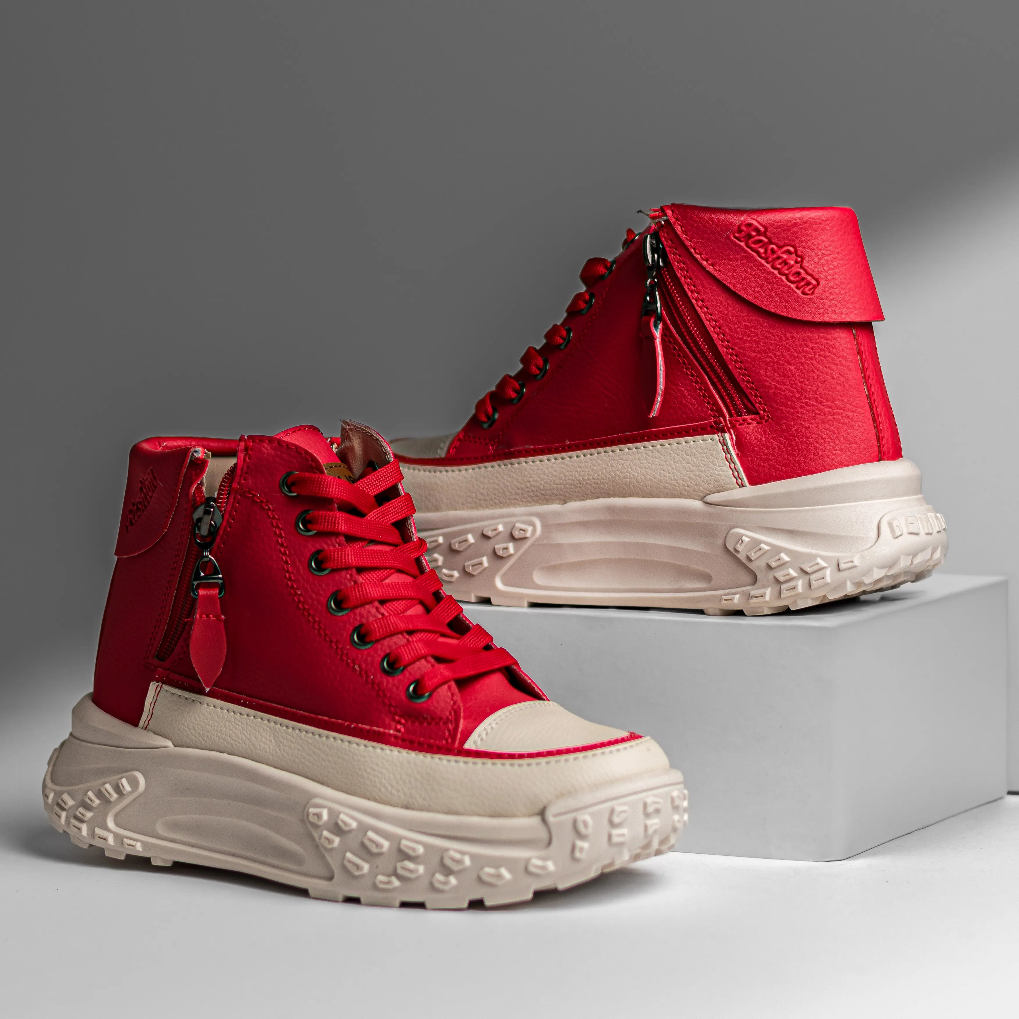 ESTILO Y CONFORT: BOTAS OU XING DAMA URBANS